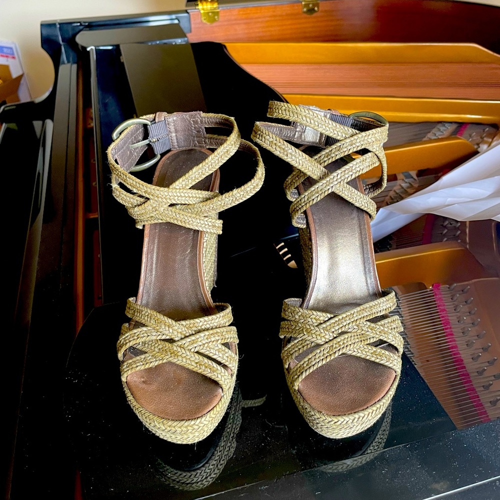 Comfortable Stuart Weitzman Wedges